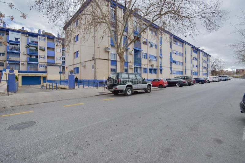 Foto 5e308f8b-d33d-4e07-8ea8-c69a6ea0bbcd. Posto auto in parque nueva Granada Granada