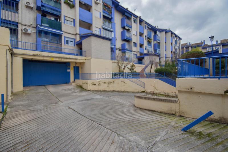 Foto cb8078a7-3c84-4611-a8c7-6ceb32601638. Posto auto in parque nueva Granada Granada