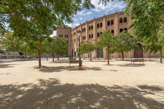 Pis  Calle doctor víctor escribano 4. Piso reformado en zona muy demandada de granadaplaza de toros