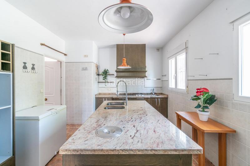 Foto d5c0d44d-08ff-4be1-9ac6-bdaa17d635fc. Chalet avec chauffage parking piscine dans Villa de Otura