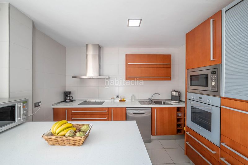 Foto 01d60c28-61c0-4de4-8710-4231a9bdbda4. Casa amb aparcament a Güéjar Sierra