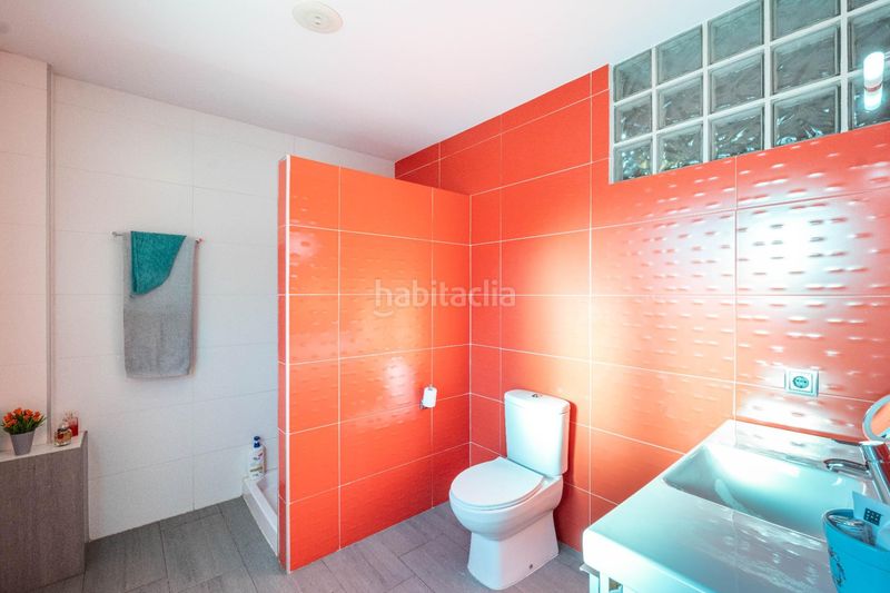 Foto 035d5d5c-9294-4e2b-805e-221f78320161. Casa amb aparcament a Güéjar Sierra