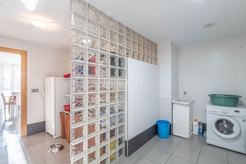 Foto 18c6e464-aa3e-44c9-9dd0-c528f5115558. Casa amb aparcament a Güéjar Sierra