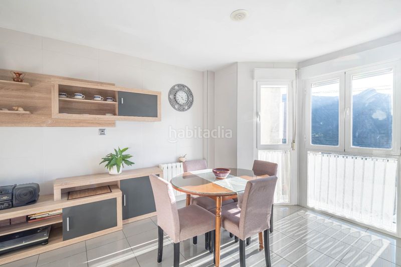 Foto 3a189d2d-a9b5-45bc-806f-8b2cd08a0453. Casa amb aparcament a Güéjar Sierra