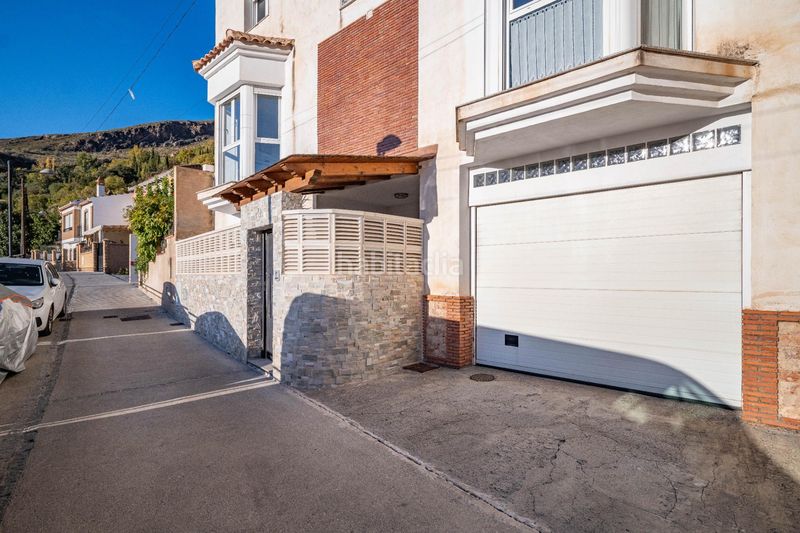 Foto 46a0d42a-0354-4ca1-abc4-039ed0d88b24. Casa amb aparcament a Güéjar Sierra