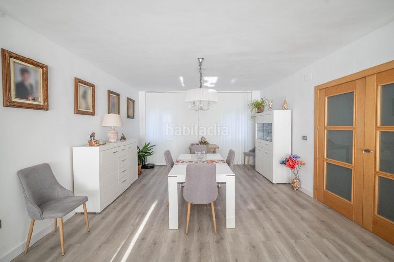 Foto 7bbf1158-86a0-42aa-9733-f7fecab29172. Casa amb aparcament a Güéjar Sierra