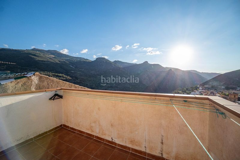 Foto 9241ca40-7297-411c-987b-2a40b69e076f. Casa amb aparcament a Güéjar Sierra