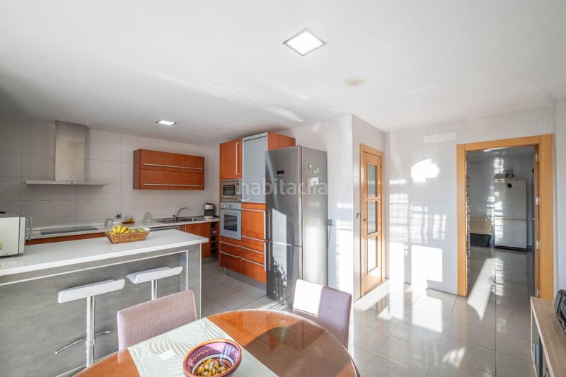 Foto b0869574-2415-4b07-abfb-3f2464488ad6. Casa amb aparcament a Güéjar Sierra