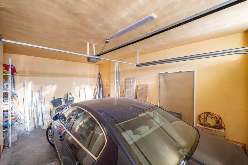 Foto d874d2ca-7c8d-4da3-829b-37861081bb80. Casa amb aparcament a Güéjar Sierra