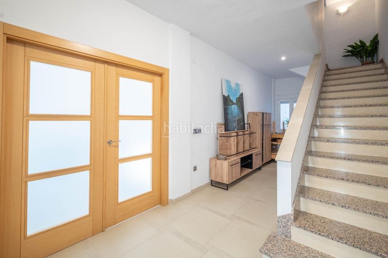 Foto feadb645-7bc4-4c44-9532-f3002db45bf4. Casa amb aparcament a Güéjar Sierra