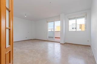 tic  Calle delicias. Moderno tico en el corazn de almera  barrio los molinos