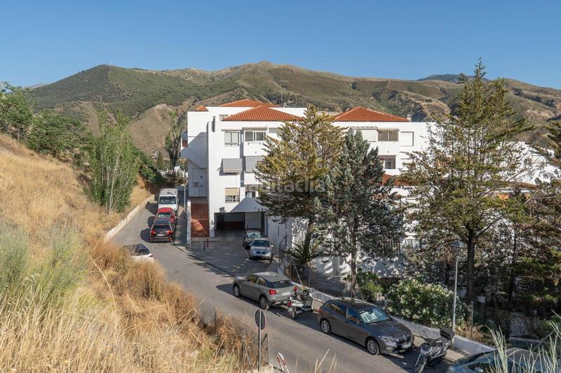 Foto bab33d97-81c2-43a6-9a0e-0f7c32c28668. Car parking in Cenes de la Vega