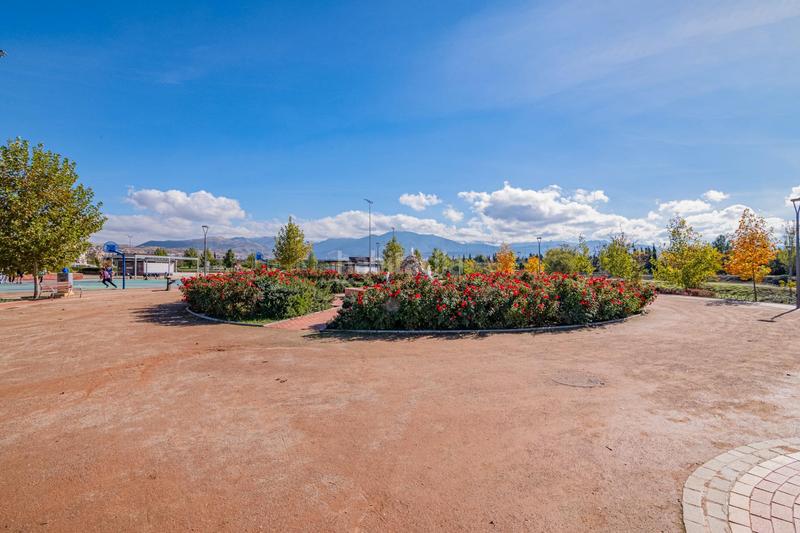 Foto 0edc2151-2009-4b76-b5f5-cc40e3c3db2e. Etagenwohnung mit parking in Barrio de Zaidín Granada