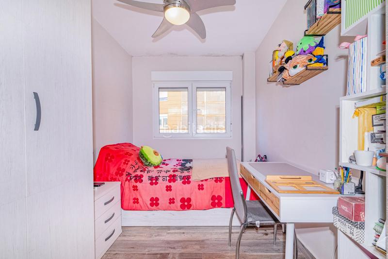 Foto cc4199f9-fd82-4ddf-b9e5-9e239e36ea38. Etagenwohnung mit parking in Barrio de Zaidín Granada