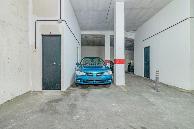 Foto fda494ce-bb76-4c30-b4b8-79ac2085c084. Àtic amb aparcament piscina a La Zubia Ciudad Zubia (La)