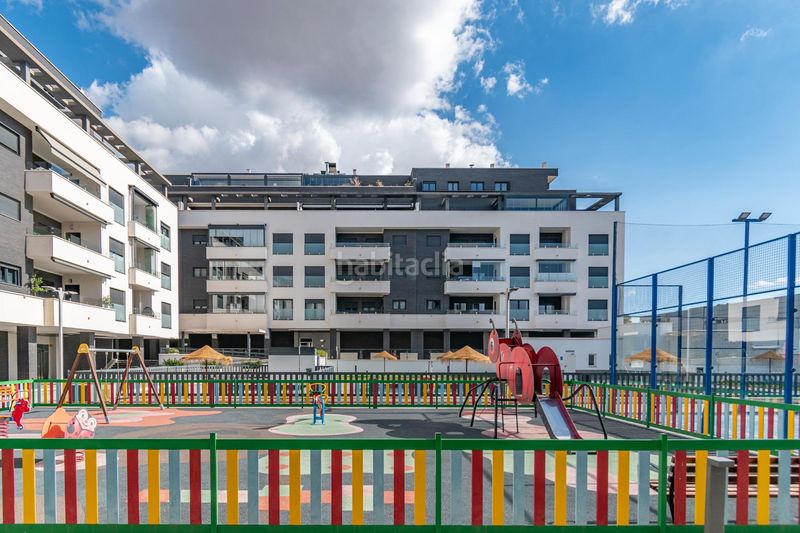 Foto e7c699b8-fa42-44d6-aabf-3d10e8f496d2. Pis amb aparcament piscina a San Miguel Armilla