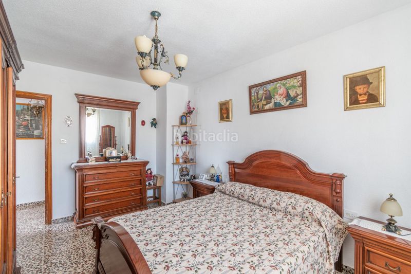 Foto 1297172e-96c3-41f3-8b96-fb8ce0be47cc. Casa amb aparcament piscina a Atarfe