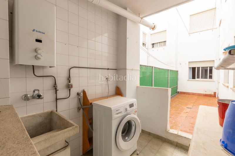 Foto 293638ea-4aca-4e80-acb1-7746ce06507a. Pis a Loja