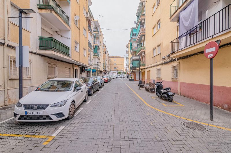 Foto a4f1df2e-9108-4b1d-9cb8-8ce4b89d50e2. Pis a Maracena