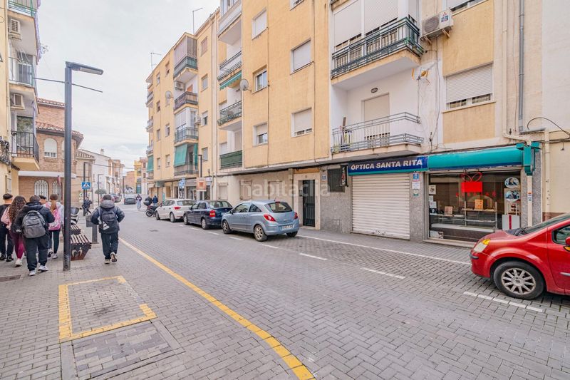 Foto f2972926-2258-45ff-9e6a-81f4f89d1c33. Pis a Maracena