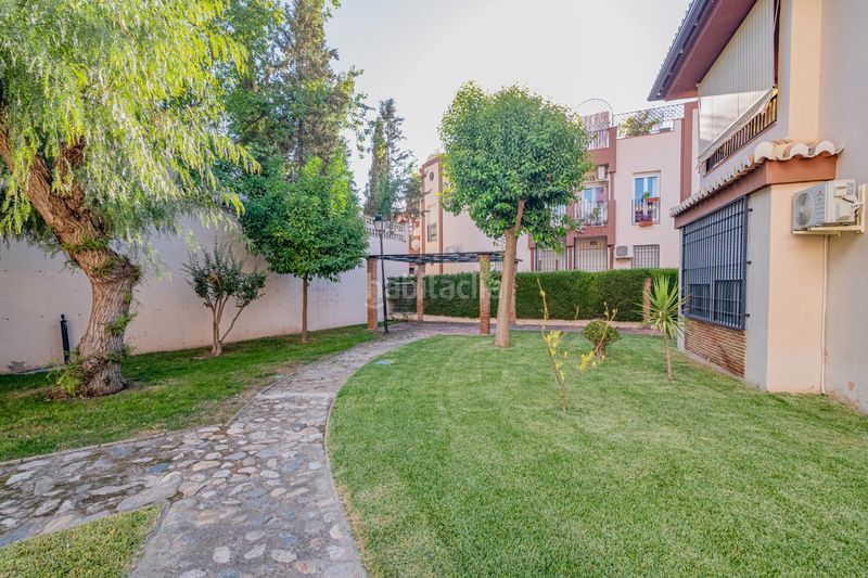 Foto 6f1c5826-a103-4e16-8fae-021b18b88ebd. Àtic amb aparcament piscina a La Zubia Ciudad Zubia (La)