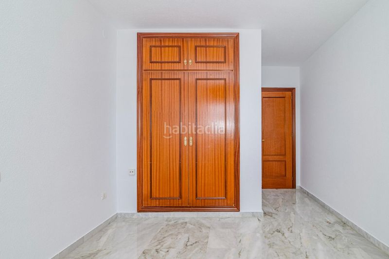 Foto ec633d1e-3c27-4a3c-894d-ab1bdcc3f63d. Pis amb piscina a Salobreña costa Salobreña