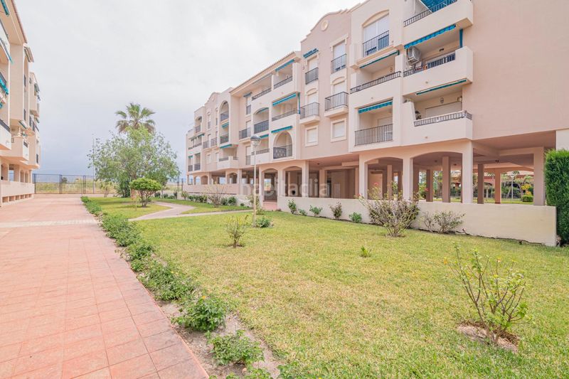 Foto f86b5000-8052-4821-aee2-e69d425cf160. Pis amb piscina a Salobreña costa Salobreña