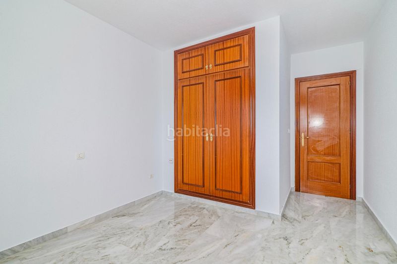 Foto fb320c04-70c9-4c36-9e12-f5d6a003ef09. Pis amb piscina a Salobreña costa Salobreña