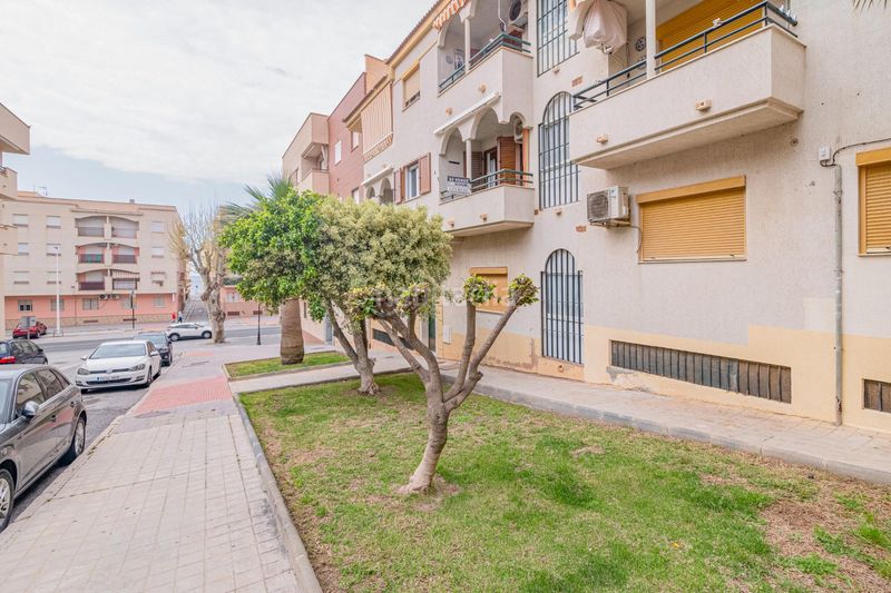 Foto b12007a5-7d55-4759-9b91-e67477a72eae. Pis a Torrenueva Motril