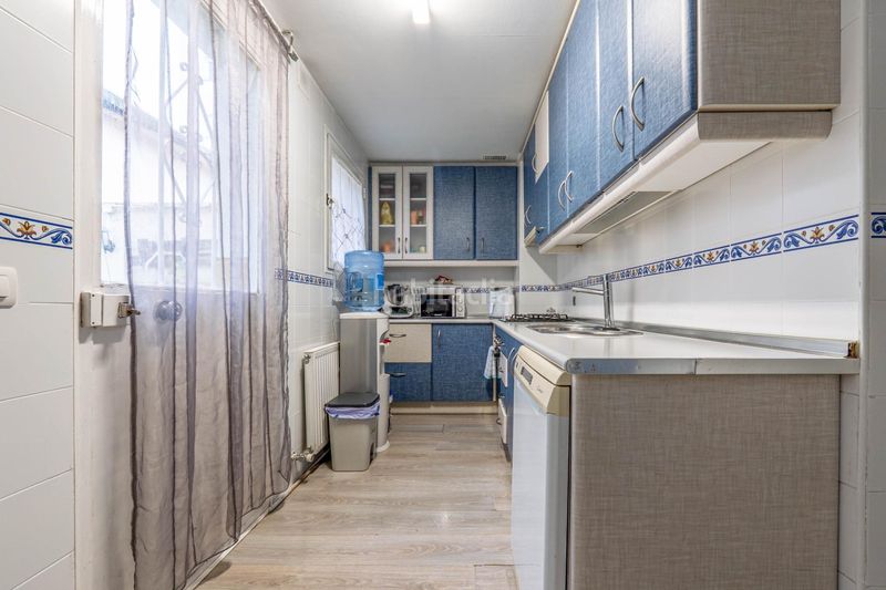 Foto 3dbb6a47-6a2d-4e45-b14a-402b81756a3b. Dúplex amb calefacció aparcament a Almanjáyar Granada