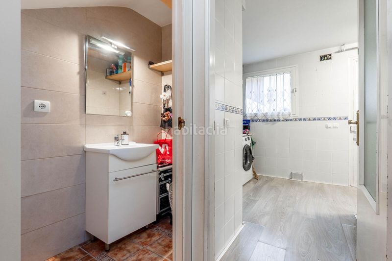 Foto 831272d2-a361-43cd-9385-eeb8aa21d86e. Dúplex amb calefacció aparcament a Almanjáyar Granada