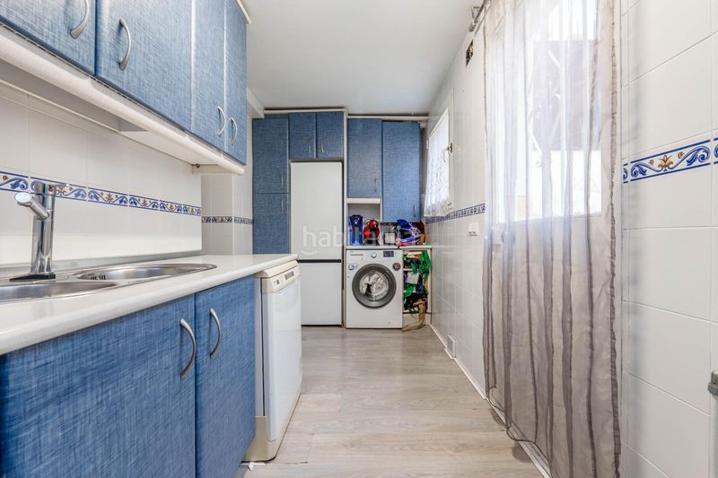 Foto 9fbbfef6-557c-414c-8187-fe5c9ad4ed45. Dúplex amb calefacció aparcament a Almanjáyar Granada