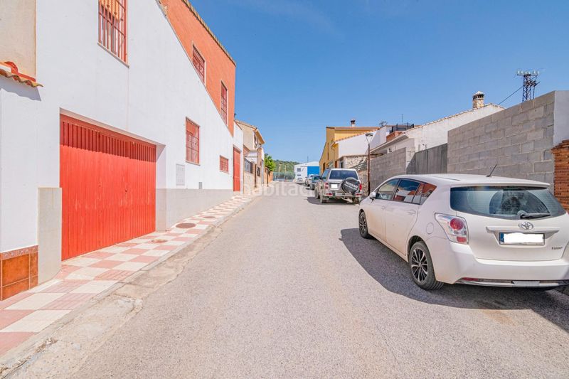 Foto 01f8b28d-3964-4bdc-bc19-1ccb59e6bed1. Xalet amb aparcament piscina a Íllora