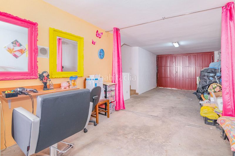 Foto a4bb89d6-3bdb-4cd8-bb62-154299a8def9. Xalet amb aparcament piscina a Íllora