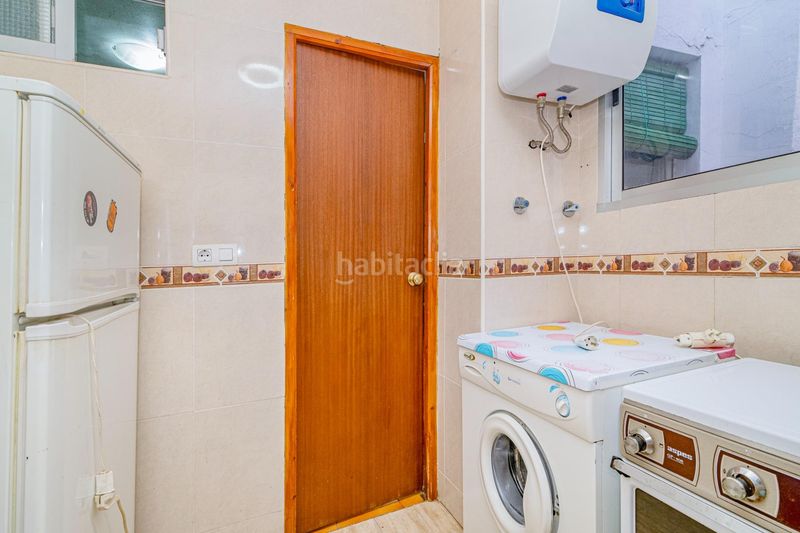 Foto bc7fe91d-0356-46b3-8973-d3c78e8cb0f1. Edifici a Centro - Sagrario Granada