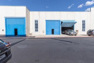 Nau industrial  Calle trevenque. Atención emprendedores y empresarios!