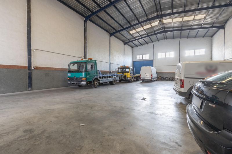 Foto 723ae9a9-ea35-42c3-b956-9a223e3d6749. Nau industrial a Loja
