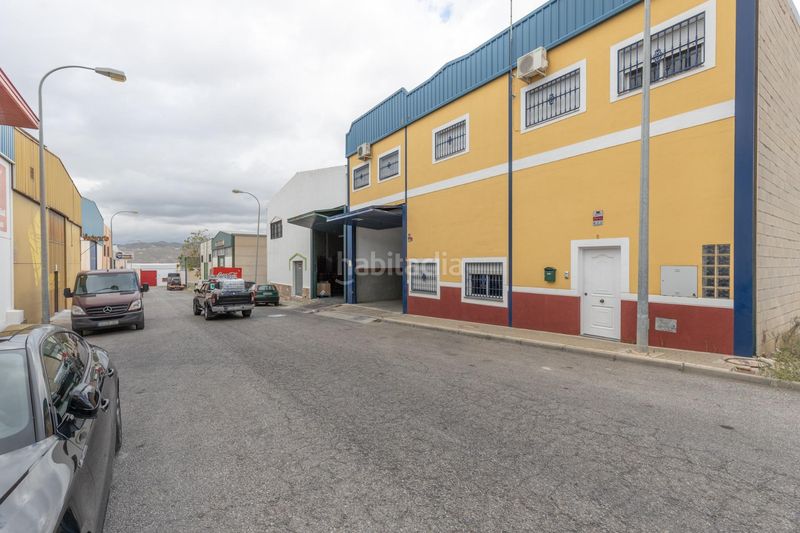 Foto eb26c322-344b-4bc8-9ba2-8c3f1024eb4a. Nau industrial a Loja