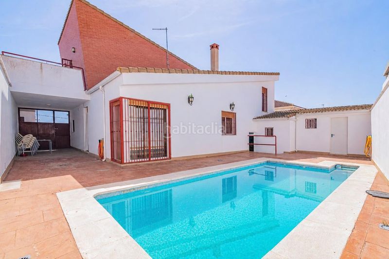Foto c120f1e0-ef89-42ec-872f-590fbf679eac. Xalet amb aparcament piscina a Íllora
