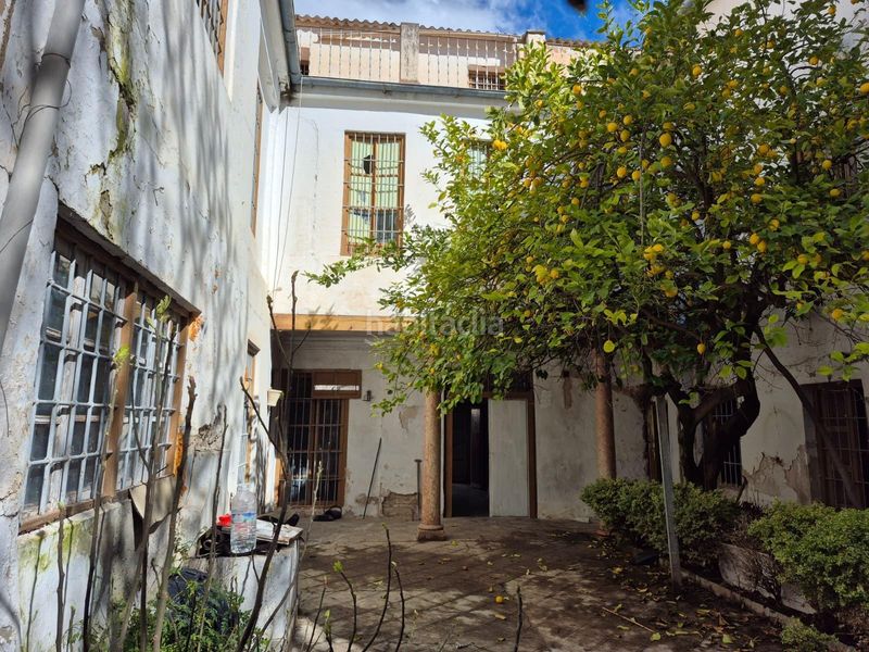 Foto 32a5f1fb-bf1c-4b9a-adbe-571ca9359db7. Casa adossada amb aparcament a Loja