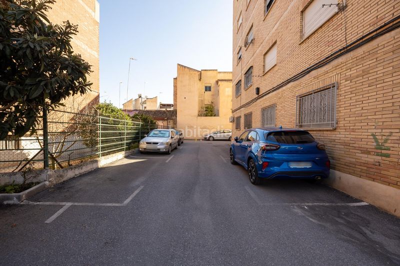 Foto a08bee3a-d977-4d55-ae67-365c45c2d5ec. Planta baixa amb aparcament a Barrio de Zaidín Granada