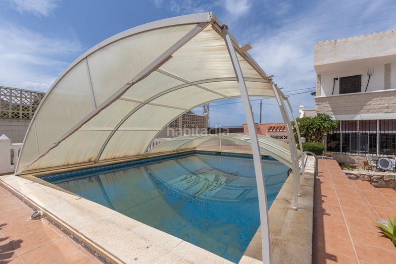 Foto b370eb21-6753-4e95-8921-72259b2e32d8. Xalet amb calefacció aparcament piscina a Los Tablones - La Garnatilla Motril