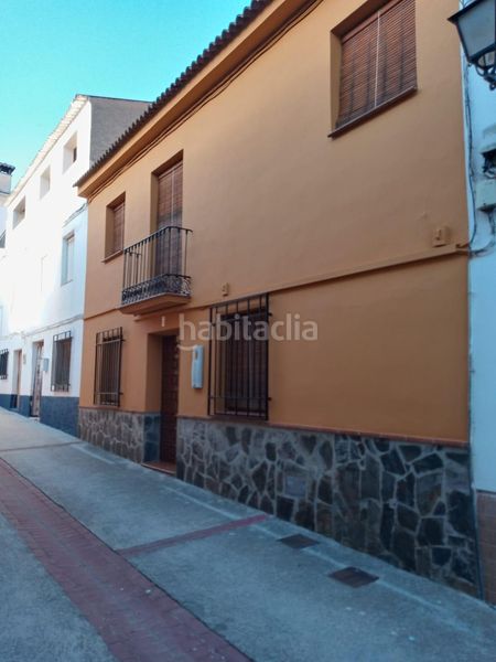 Foto 883fe484-255f-4a80-8d3f-66148a338ddc. Casa adossada a Jayena