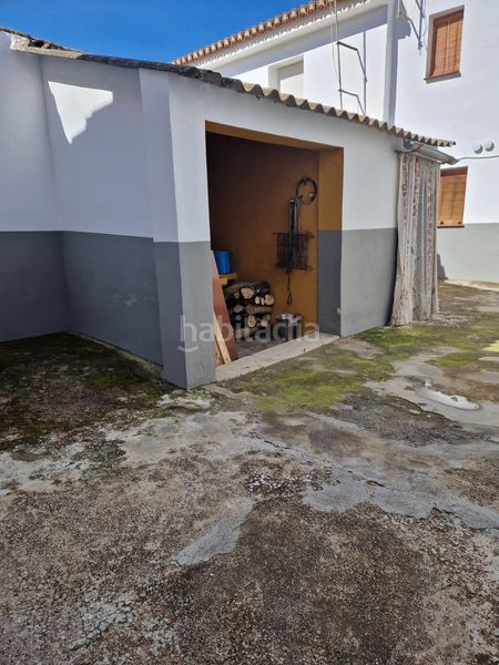 Foto e9a159c4-e242-4c19-b3ee-41f1d44a2e25. Casa adossada a Jayena