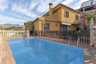 Chalet in Cortes-Huertas