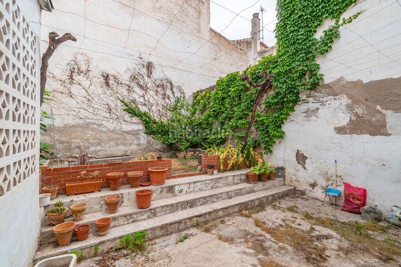 Foto cff2205e-832a-4179-af39-d7b638429821. Casa adossada a calle del pensamiento 19 a La Zubia Ciudad Zubia (La)