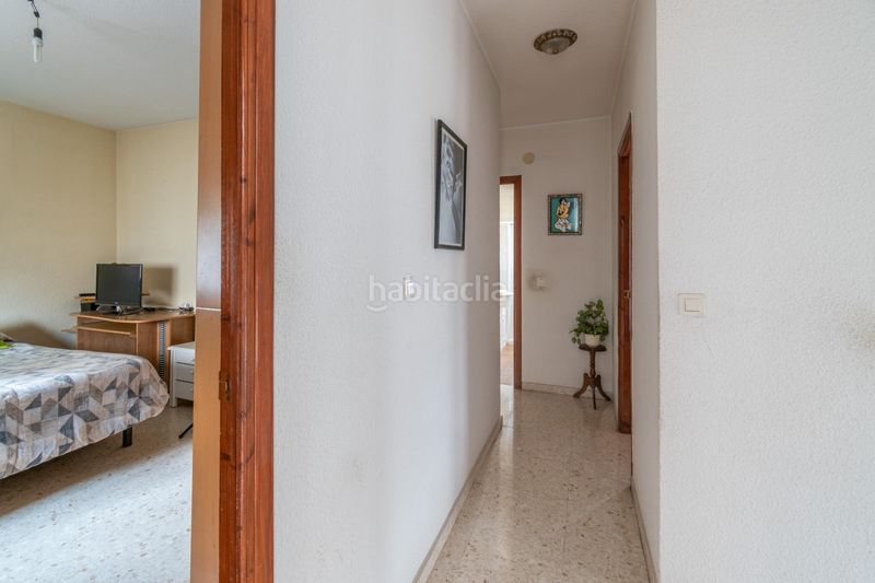 Foto ebf49738-be83-4f68-ad58-d8584160378c. Casa adossada a calle del pensamiento 19 a La Zubia Ciudad Zubia (La)