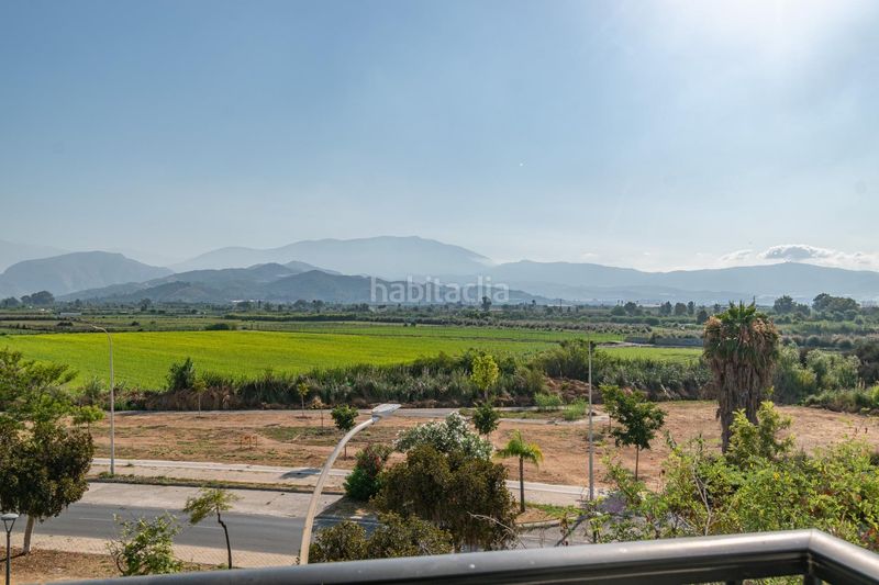 Foto a00d6399-f6bd-46e5-929e-978082ea9a38. Pis amb aparcament piscina a Salobreña costa Salobreña