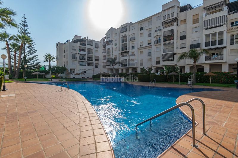 Foto ca72af50-777a-443b-908f-7408e2fac16a. Pis amb aparcament piscina a Salobreña costa Salobreña