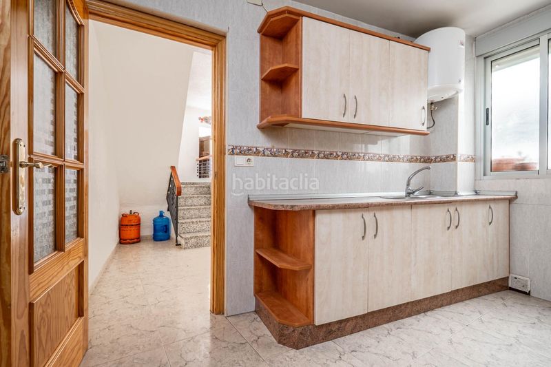 Foto 66455522-5714-4e11-91f7-479668a4271b. Casa amb aparcament a Guadix